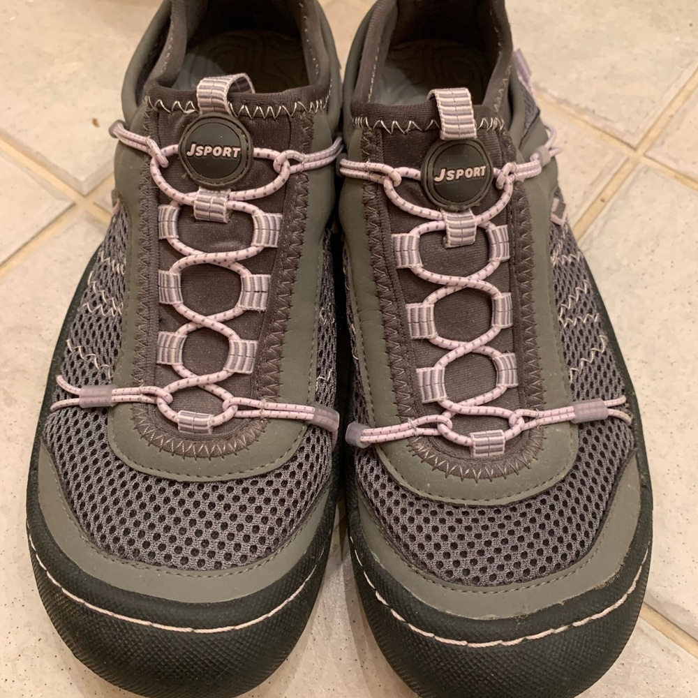 Jsport water shoes size 6 women’s. Great!!